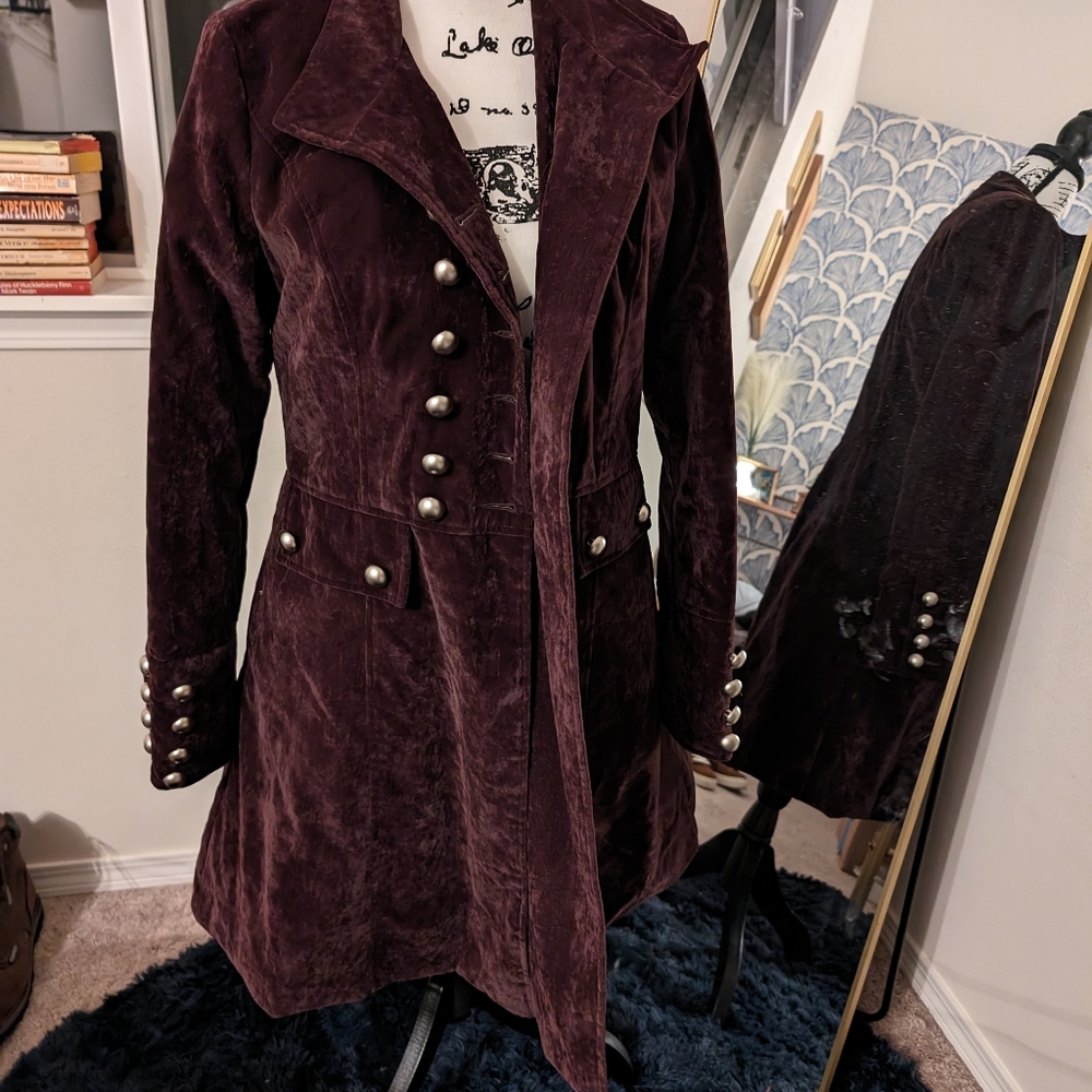 Nicola Bertti Women's M Coat Brown Velvet Military Silver Buttons Quilt Lined